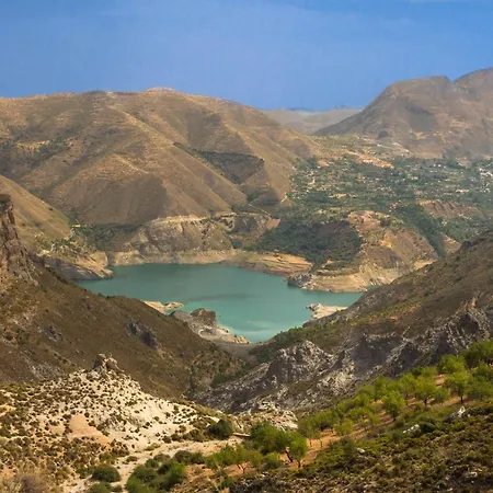 Роскошный шатер Kampaoh Sierra Nevada *